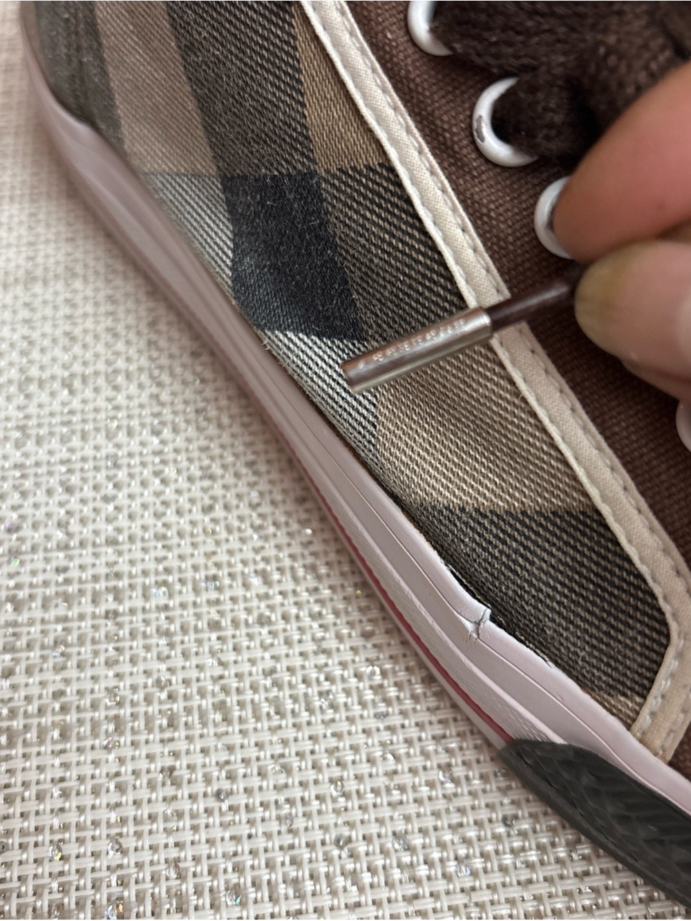 BURBERRY VINTAGE  Novacheck Plaid Low-Top Sneakers - Brown SIZE 9 - Picture 3 of 12